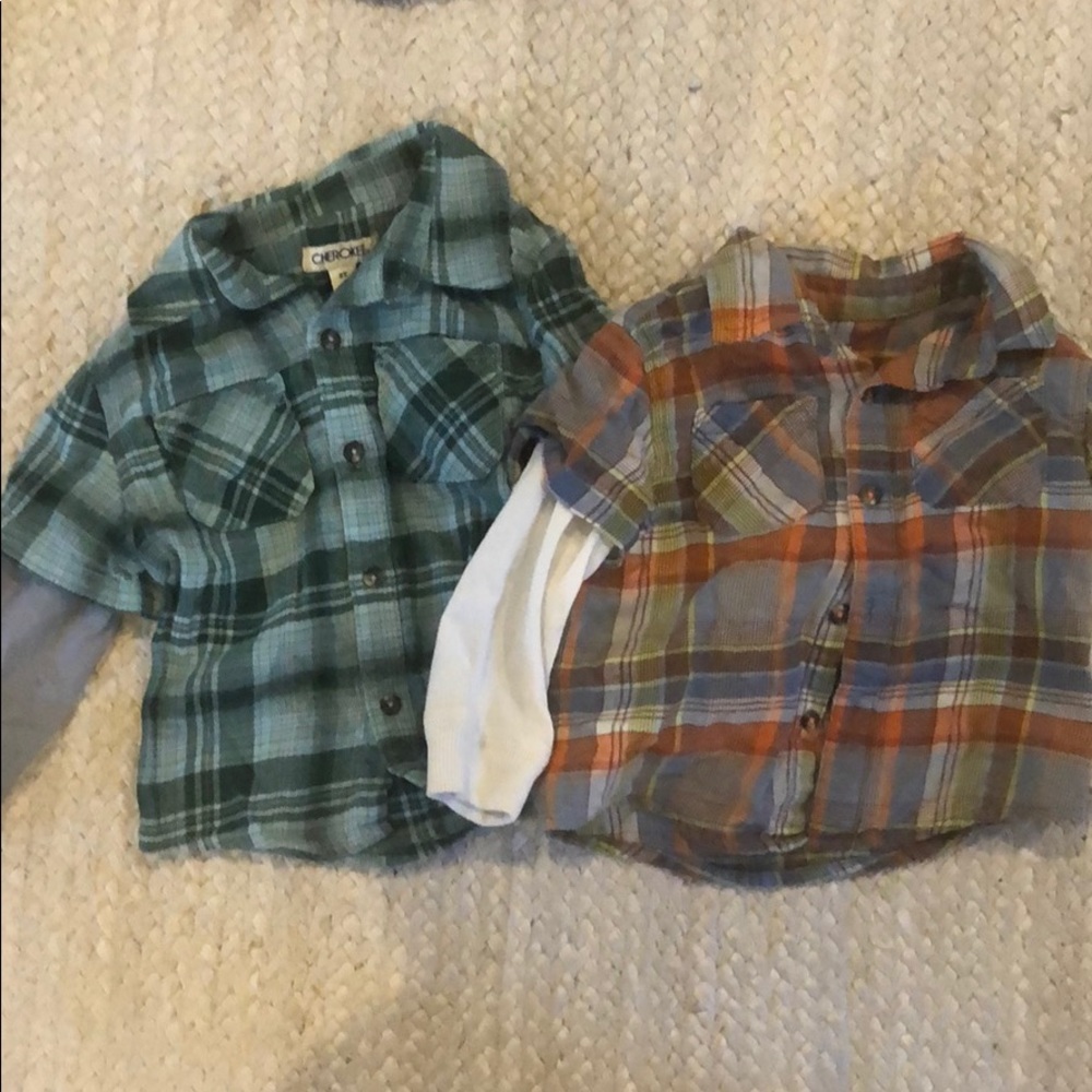 Cherokee long sleeved button downs